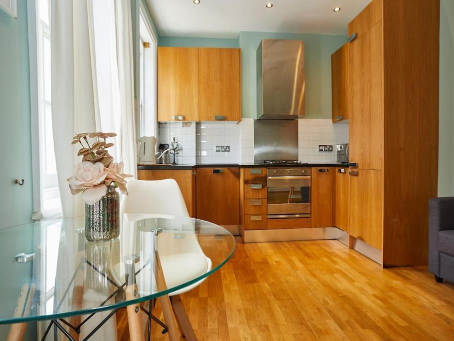 Apartment Central Londyn Zewnętrze zdjęcie